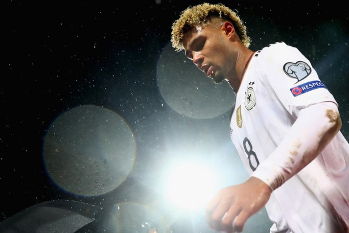 Serge Gnabry í búningi þýska landsliðsins.