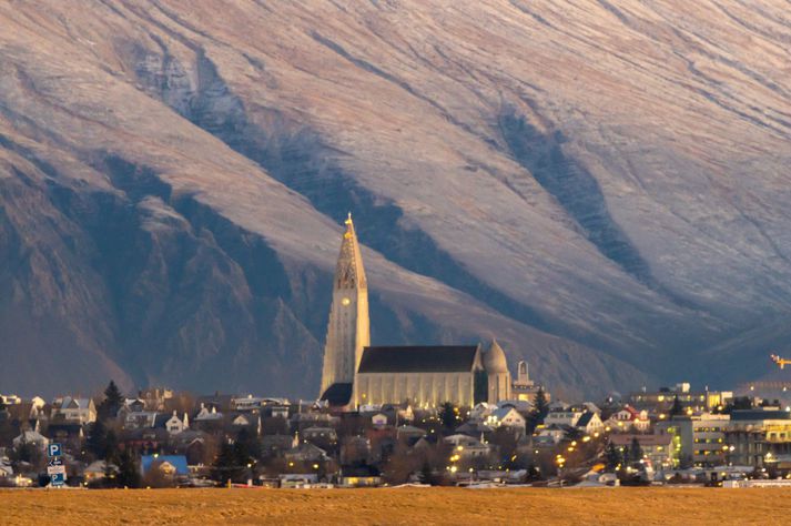 Inni á fasteignavef visir.is geta einstaklingar í fasteignahugleiðingum nú með einföldum hætti í gegnum lánareiknivél Aurbjargar séð óháðan samanburð húsnæðislána og fundið út hvar hagstæðasta lánið er að finna.  Mynd/Vilhelm.