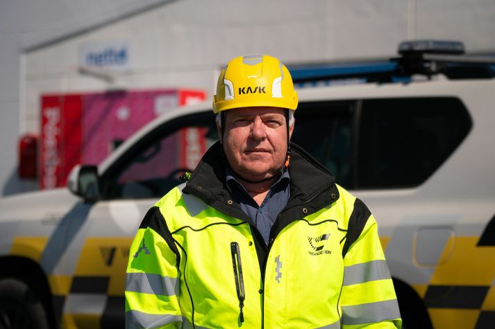 Sigurþór Guðmundsson verkefnastjóri hjá Vegagerðinni segir menn ekki gefast upp þótt vegurinn fari aftur og aftur undir hraun.