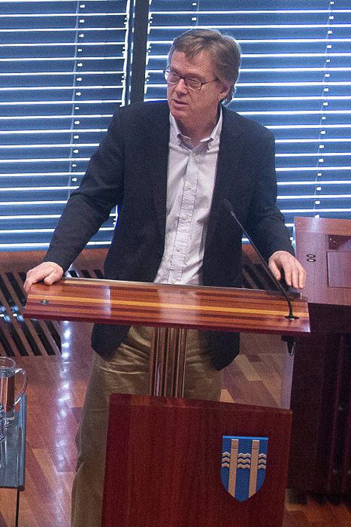 "Slík staða getur skapað hættu á mistökum og misferli,“ sagði Júlíus Vífill Ingvarssonborgarfulltrúi Sjálfstæðisflokks á fundi borgarstjórnar.