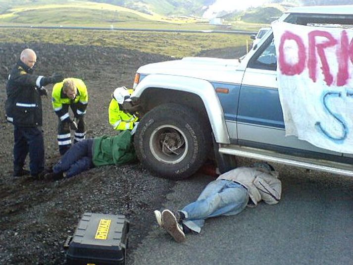 Frá mótmælum Saving Iceland við Hellisheiðarvirkjun.