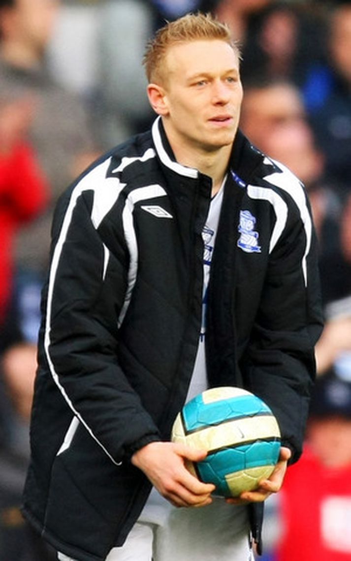 Mikael Forssell skoraði sína fyrstu þrennu um helgina og fékk vitanlega að eiga boltann.