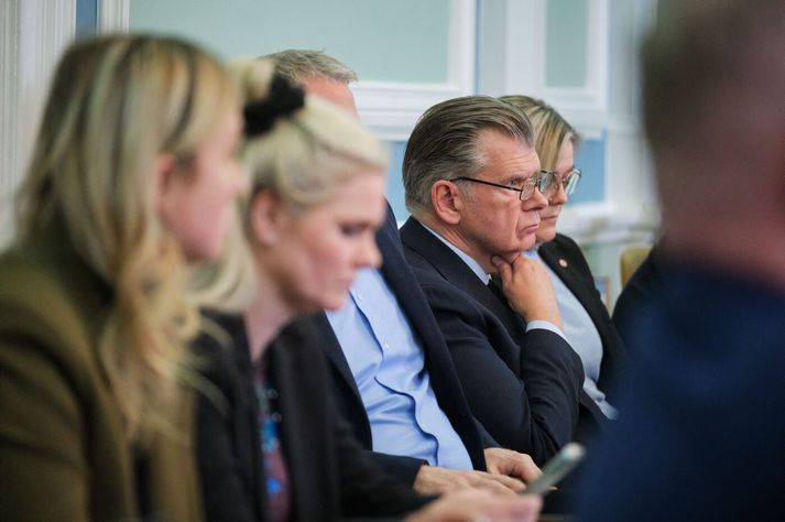 Grímur ræddi kynlífskúgun á þinginu nú fyrir stundu. Hann sagði slík óþverrabrögð algeng þar sem glæpamennirnir treysti á skömm þeirra sem fyrir verða.