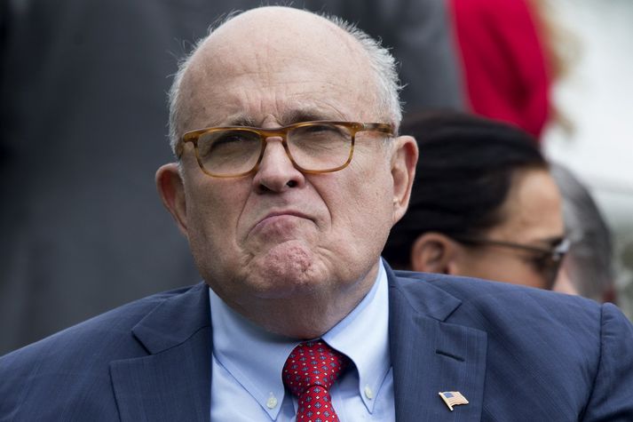 Rudy Giuliani hefur verið einn harðasti stuðningsmaður Trump en hann er greinilega ekki ókeypis.