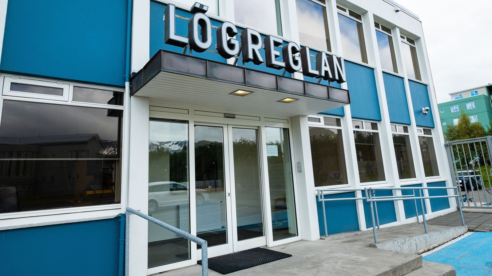 Náðu sex byssum úr byssuskáp á Akur­eyri