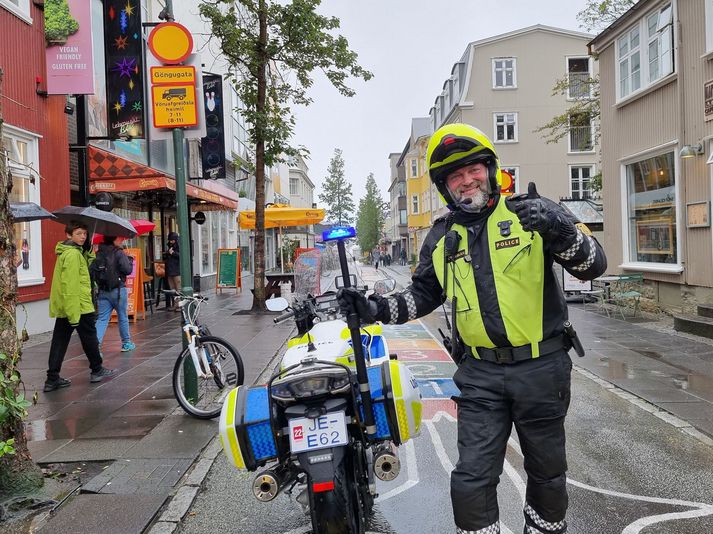 Lögreglan á höfuðborgarsvæðinu hefur ekkert til að kvarta yfir það sem af er fyrsta degi stærstu ferðahelgar ársins.