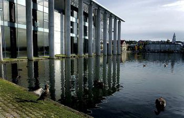 Stærsti kjörstaðurinn í Reykjavíkurkjördæmi norður er  Ráðhúsið.