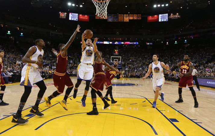 Stephen A. Smith spáir Steph Curry og félögum sigri en eru það svo góðar fréttir.