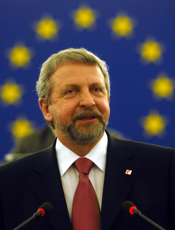 Alexander Milinkevich hlaut mannréttindaverðlaun ESB í gær.