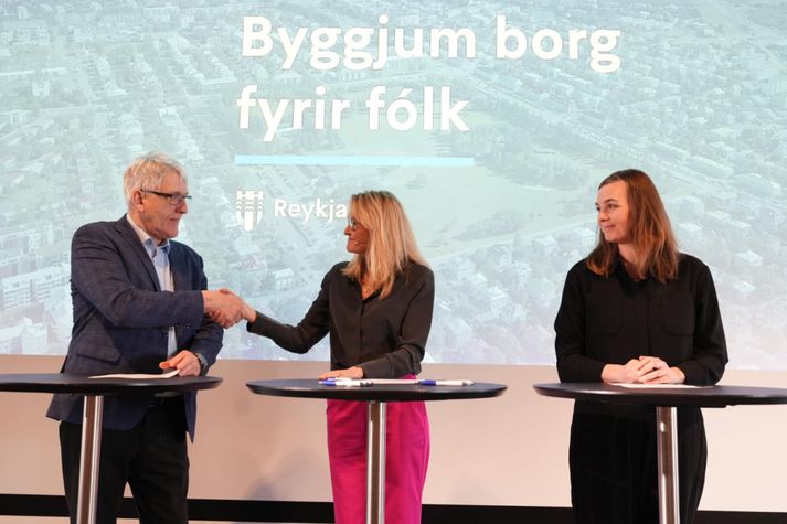 Finnbjörn, forseti ASÍ, Heiða Björg, borgarstjóri og Sonja, formaður BSRB undirrituðu viljayfirlýsinguna. 