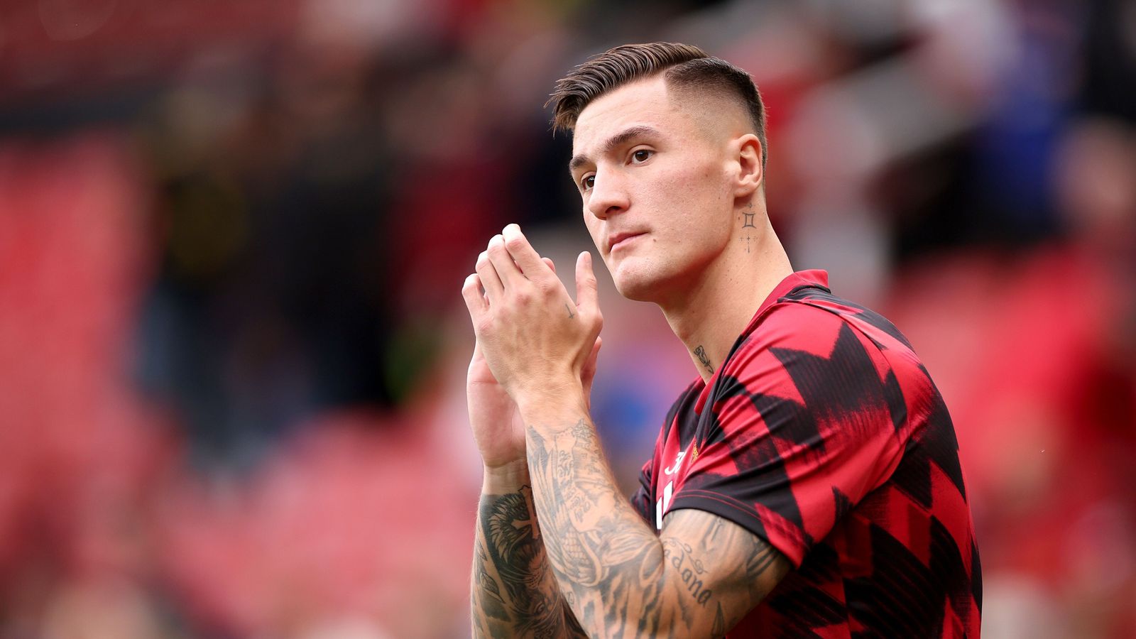 Sesko ekki með sjálfs­traust og dregur sig úr landsliðshópnum