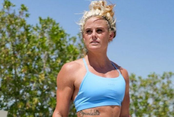 Sara Sigmundsdóttir horfir fram á veginn og það er von á fréttum af nýjum samstarfsaðilum.