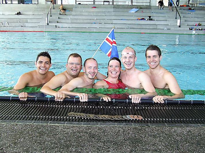Sundlið Styrmis með verðlaunin, frá vinstri: Julio César Leon Verdugo, Jón Þór Þorleifsson, Hafdís Erla Hafsteinsdóttir, Jón Örvar Gestsson, Baldur Snær Jónsson.