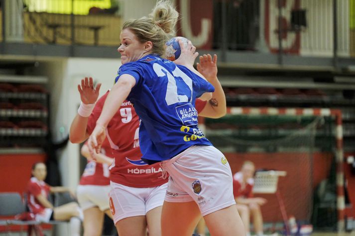 Steinunn Björnsdóttir í baráttunni í kvöld.