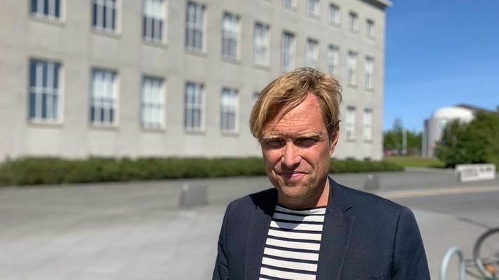 Henry Alexander skrifar nú tæpitungulaust um hvalveiðar. Hann sat í fagráði sem skilaði ráðherra áliti um veiðarnar á síðasta ári.