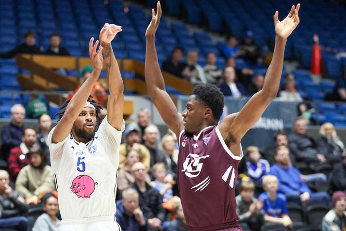 Dibaji Walker staldraði stutt við hjá Ármanni og er kominn til ÍA. Nú er arftaki hans mættur í Laugardalinn.