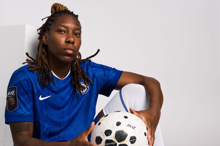 Kadeisha Buchanan hefur unnið átta landslitla á síðustu níu árum með Lyon og Chelsea.