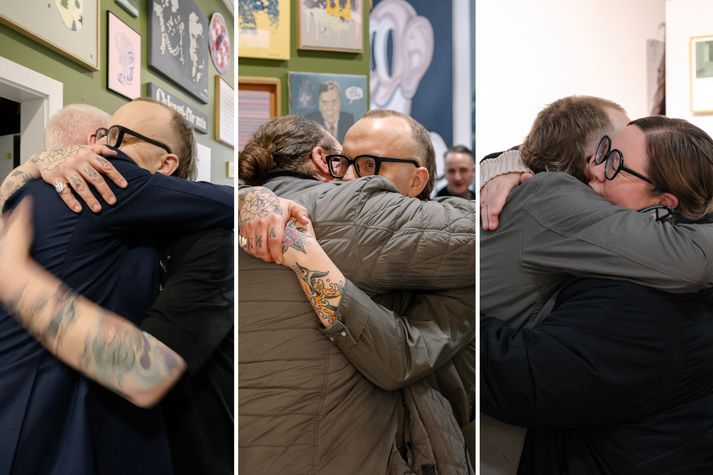 Þau voru ófá knúsin sem Árni Már eigandi Gallery Port fékk í kveðjuhófinu um helgina.
