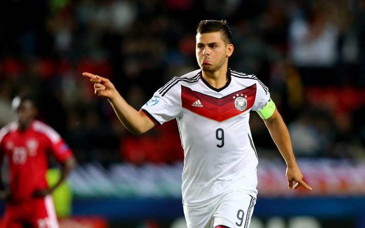 Kevin Volland fagnar öðru marki sínu í kvöld.