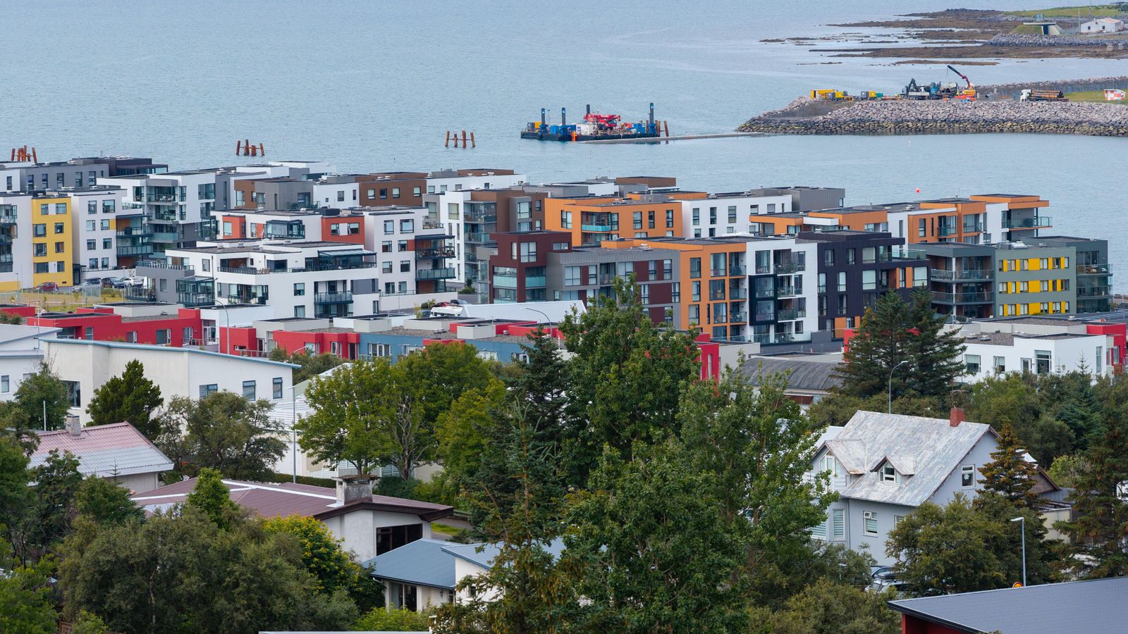 Einn fluttur á slysa­deild í kjöl­far al­var­legrar líkams­á­rásar