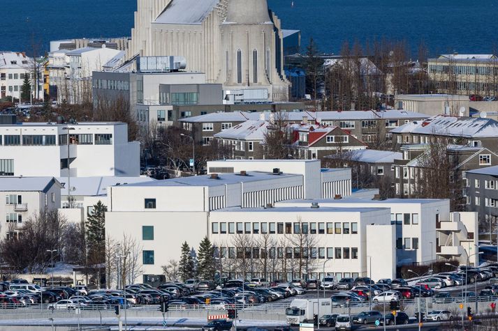 Lögreglan á höfuðborgarsvæðinu sendi frá sér tilkynningu í lok ágúst þar sem sagði að talið væri að andlát sjúklings á geðdeild Landspítala hafi borið að með saknæmum hætti.