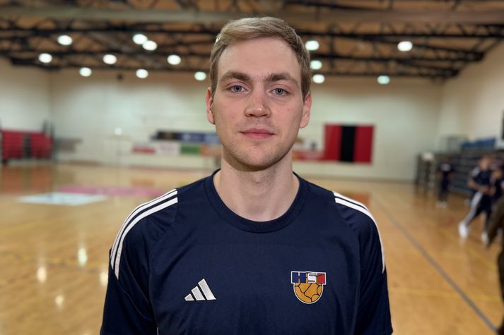 Einar Þorsteinn Ólafsson fagnar góðri æfingaviku og stórleikjum hér heima.