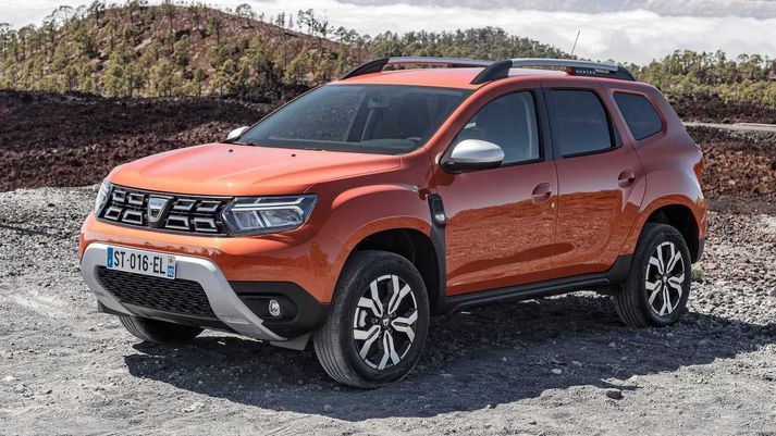 Dacia Duster í 2022 útlitinu. Duster var mest nýskráða bifreiðin í júní.