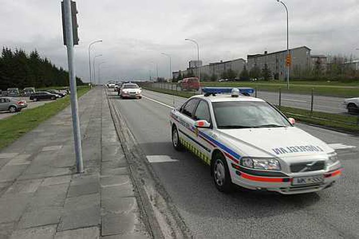Lögreglan fann talsvert magn af fíkniefnum í fórum mannsins