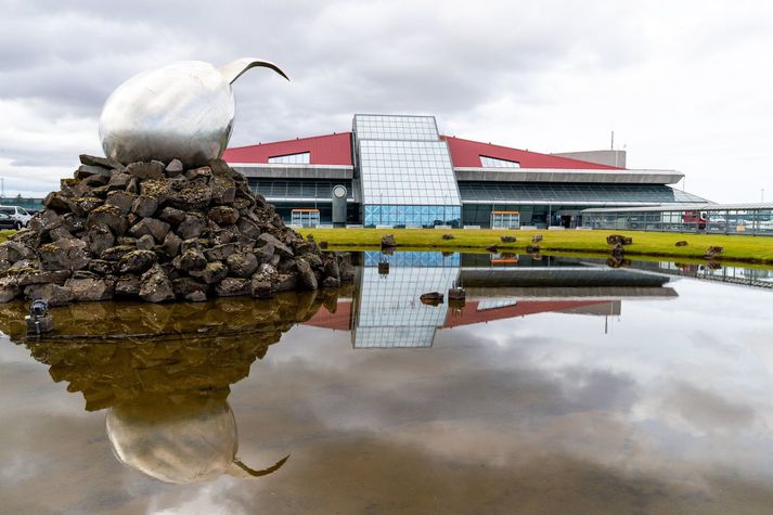 Tekjur Isavia árið 2018 sem að mestu komu frá Keflavíkurflugvelli voru um 41 milljarður króna. Hagnaður eftir skatta var rúmir fimm milljarðar.