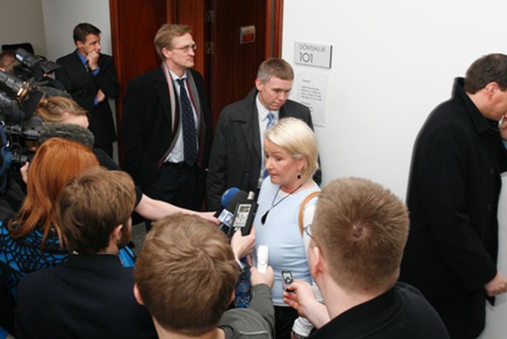 Jónína Benediktsdóttir í réttarsal.