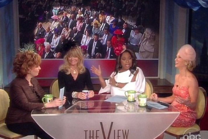 Sherri Shepard er eina blökkukonan á myndinni.