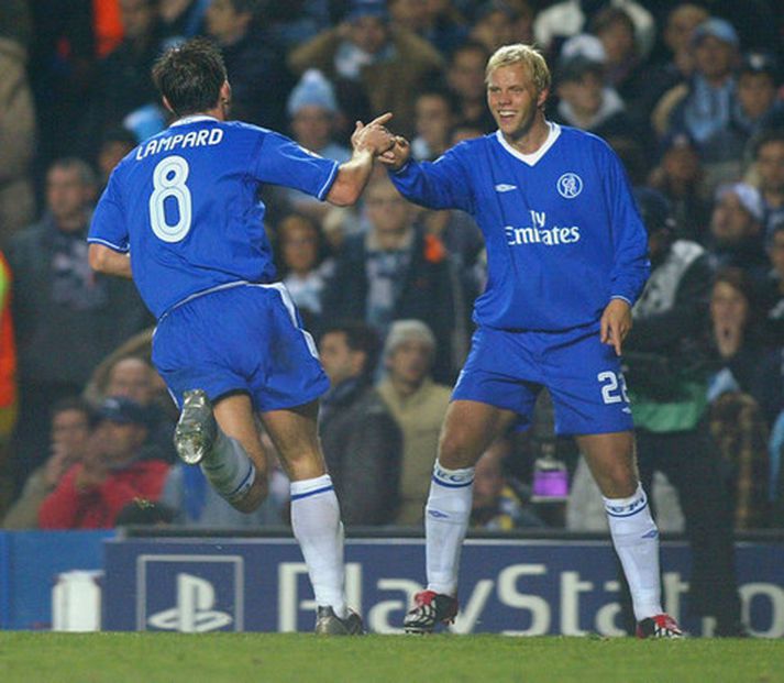 Eiður Smári fagnar marki með Frank Lampard árið 2003.