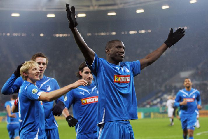 Demba Ba fagnar marki í leik með Hoffenheim.