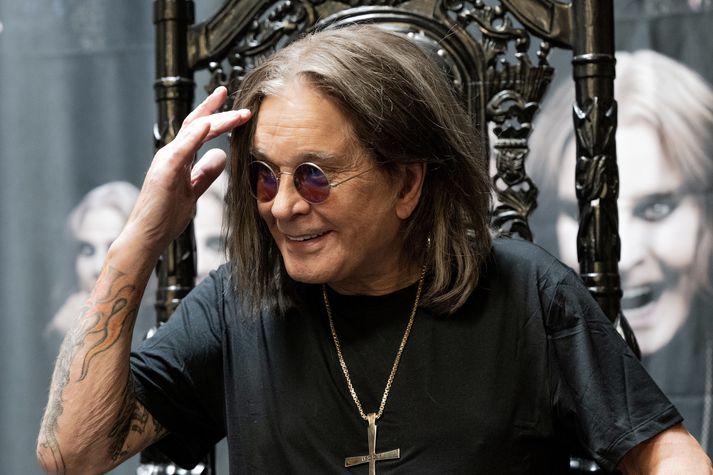 Ozzy Osbourne getur ekki ferðast um Evrópu líkt og hann hafði stefnt á. 