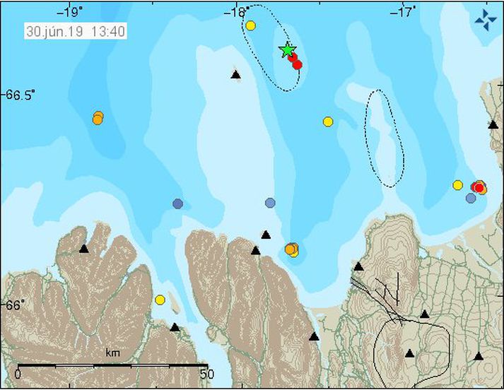 Upptök skjálftans voru 15 kílómetrum austnorðaustan af Grímsey.