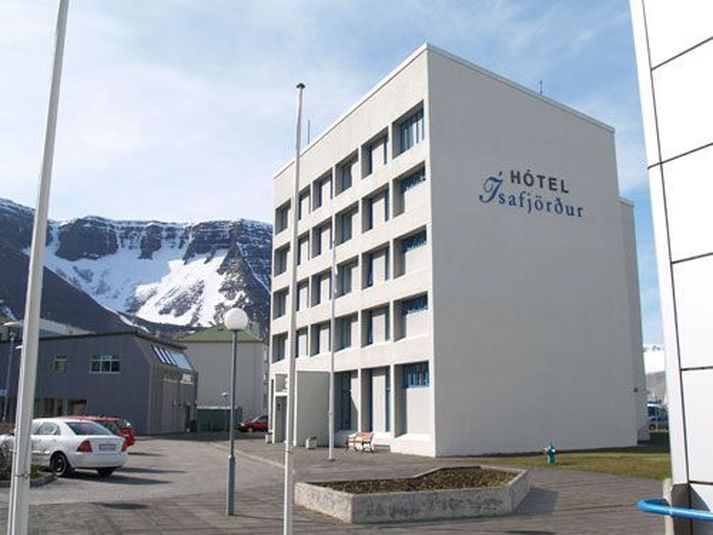 Aukning gistinátta á hótelum í mars er eingöngu hægt að rekja til erlendra gesta, en gistinóttum þeirra fjölgaði um rúm 18% miðað við mars 2009 á meðan gistinóttum Íslendinga fækkar um 5%.