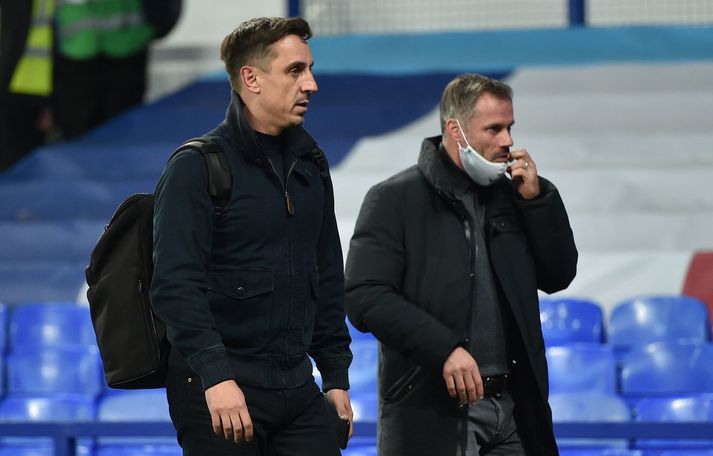 Gary Neville og Jamie Carragher sjást hér mæta í vinnuna fyrir Sky Sports.