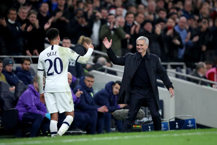 Jose Mourinho náði í sigur í fyrsta heimaleiknum með Tottenham