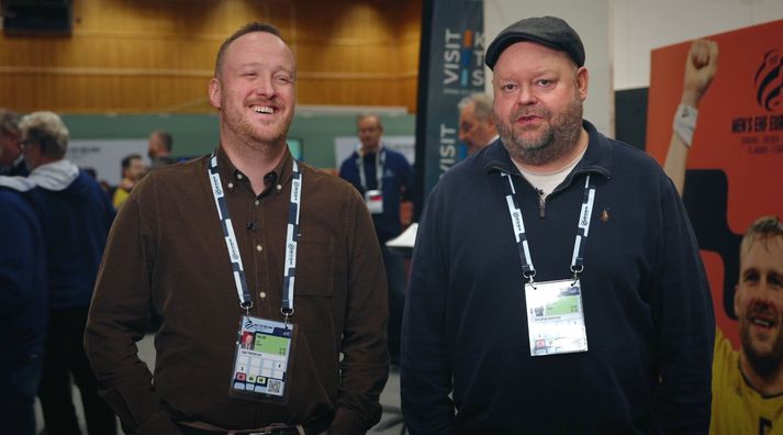 Vonandi verða allir líka kátir á þriðjudaginn.