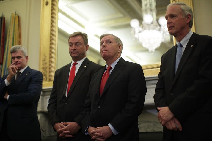 Bill Cassidy, Dean Heller, Lindsey Graham og Ron Johnson kynntu frumvarpið í síðustu viku.