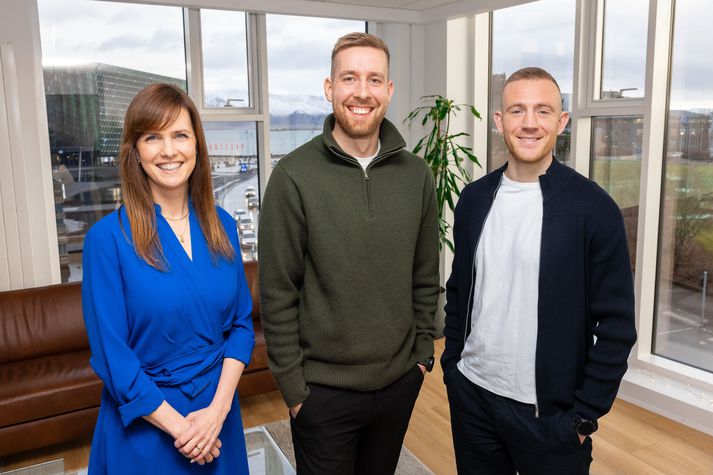 Hildur Einarsdóttir forstjóri Advania ásamt Sigurði Davíð Stefánssyni og Eyþóri Loga Þorsteinssyni, stofnendum Evolv.