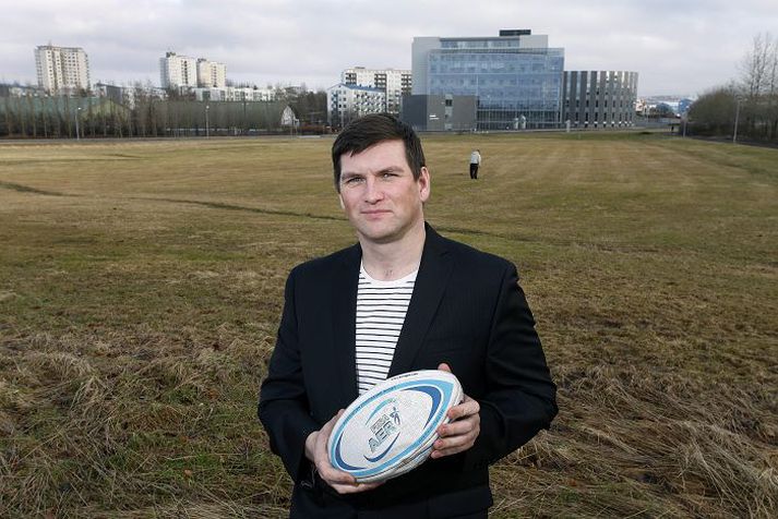 Kristinn Þór Sigurjónsson, formaður Rugby Ísland, telur þetta svæði við Suðurlandsbraut eitt af mörgum sem gætu hentað vel fyrir rugby-völl og aðstöðu.
fréttablaðið/stefán