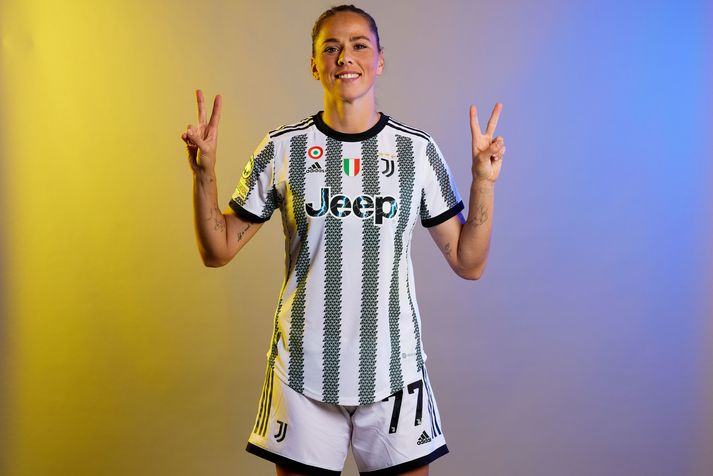 Sara Björk Gunnarsdíttir er nú leikmaður ítalska félagsins Juventus. Hér er hún í myndatöku fyrir Meistaradeildina.