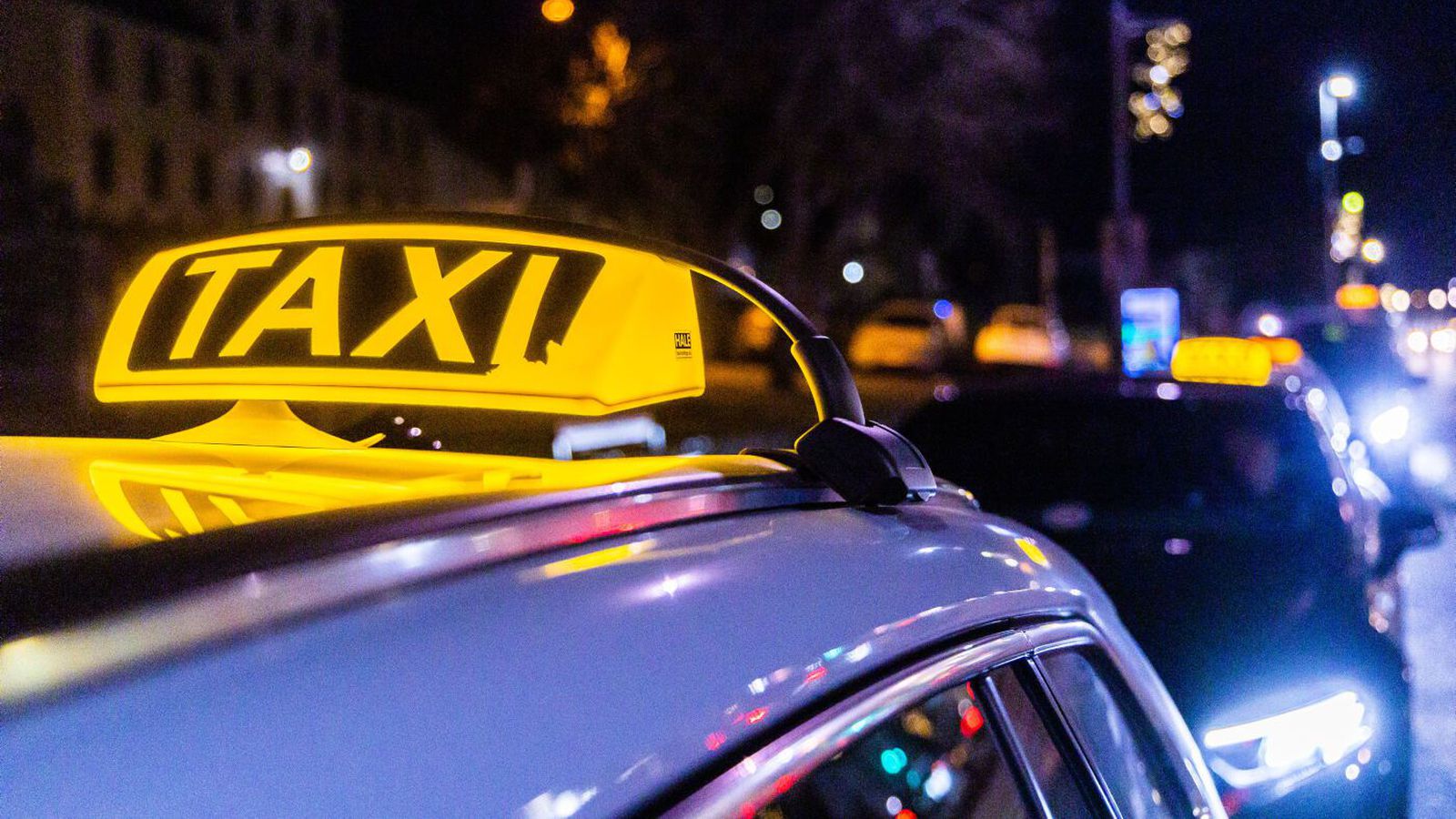 Fannst ellefu mínútum síðar með stunguvopn og blóðugar hendur