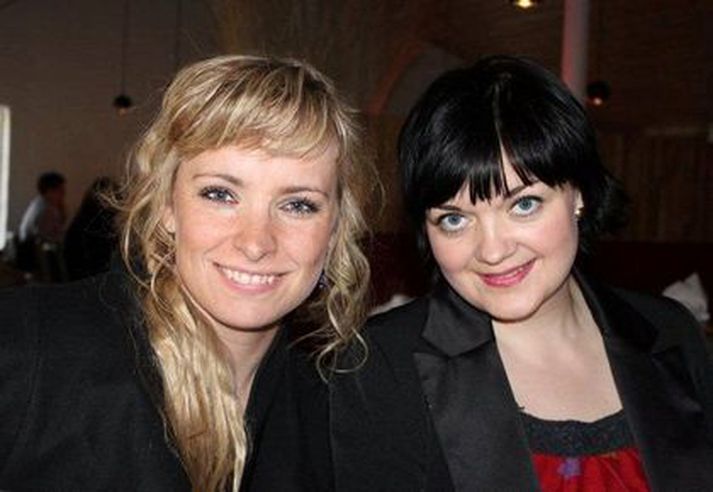 Blaðakonurnar tvær, Björk og Erla, sem Mannréttindadómstóllin dæmdi í vil.