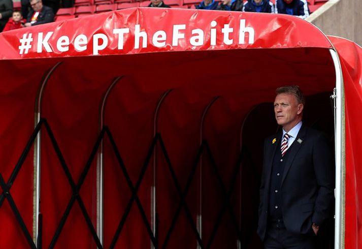 Moyes og félagar í Sunderland stefna hraðbyri niður í ensku B-deildina.