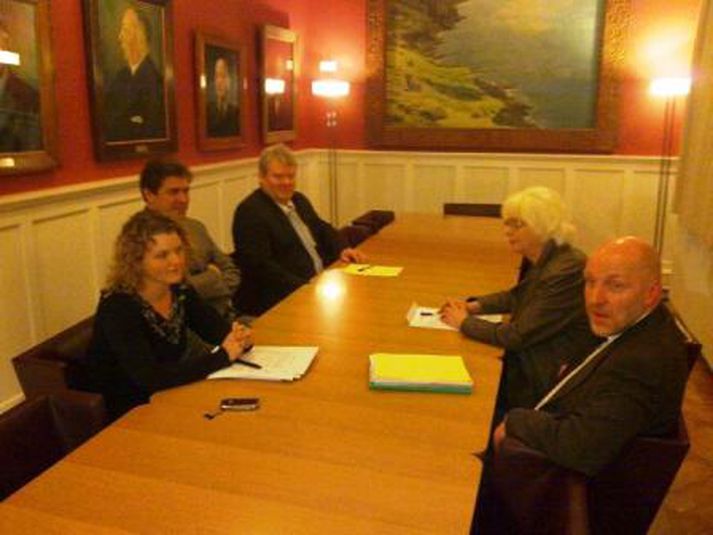 Margrét Tryggvadóttir, Hreyfingunni, Bjarni Benediktsson, Sjálfstæðisflokki og Sigurður Ingi Jóhannsson Framsóknarflokki.