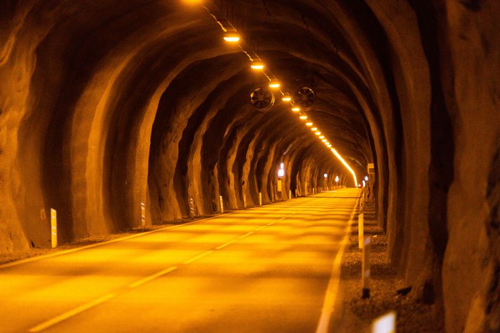 Fáskrúðsfjarðargöngum var lokað rétt fyrir klukkan níu. Myndin er úr safni.