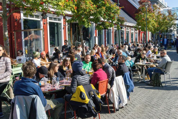 Stærsta ferðahelgi ársins er fram undan en sumarblíðuna verður líklega helst að finna á höfuðborgarsvæðinu.