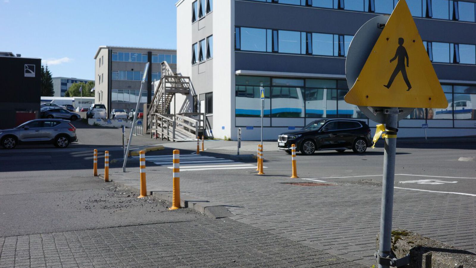 Ætla að opnan nýjan ung­linga­skóla í Ár­múla